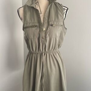 I for JustifyOlive green midi dress size L